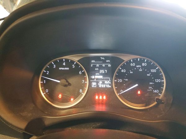 2022 NISSAN KICKS S