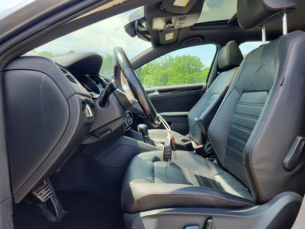 2017 VOLKSWAGEN JETTA GLI