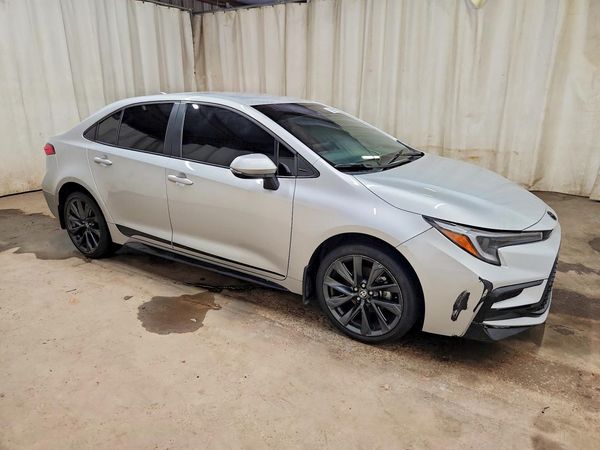 2025 TOYOTA COROLLA SE