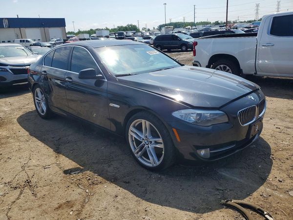 2013 BMW 528