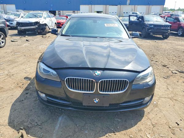 2013 BMW 528
