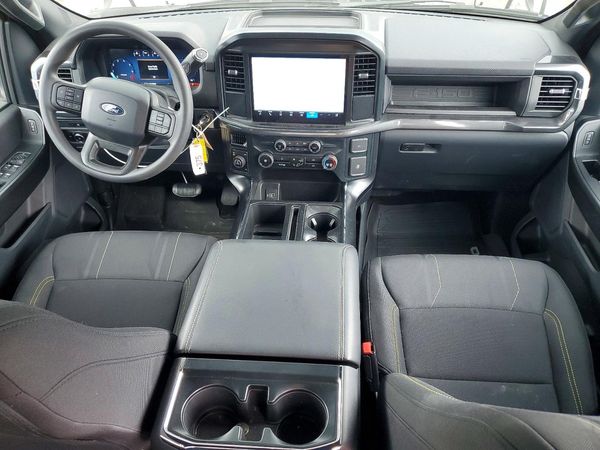 2025 FORD F150