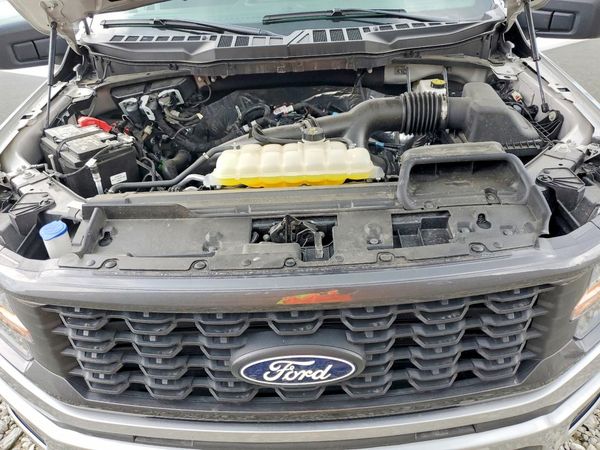 2025 FORD F150