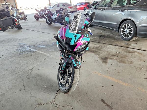 2023 YAMAHA YZFR3
