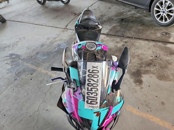 2023 YAMAHA YZFR3