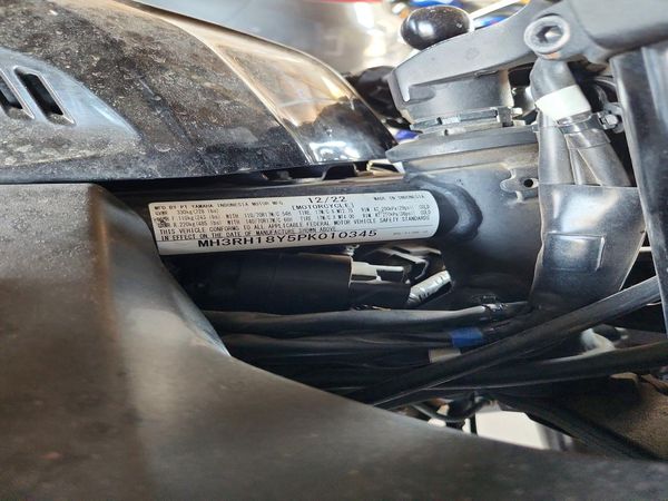 2023 YAMAHA YZFR3