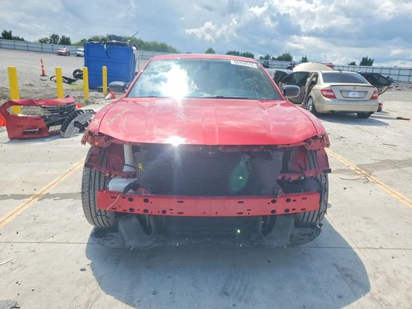 2016 DODGE CHARGER SXT