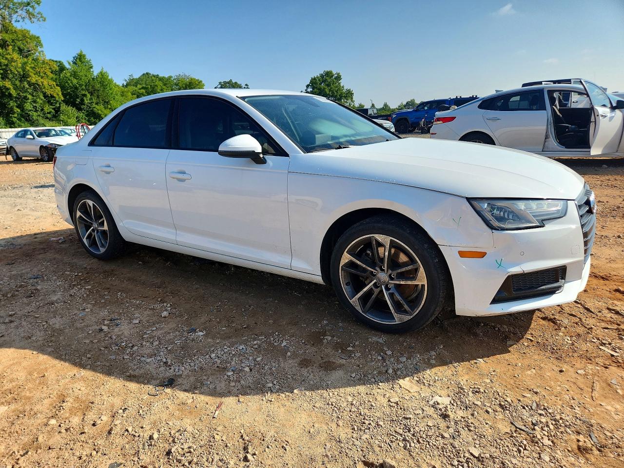 2019 AUDI A4 Premium, Titanium