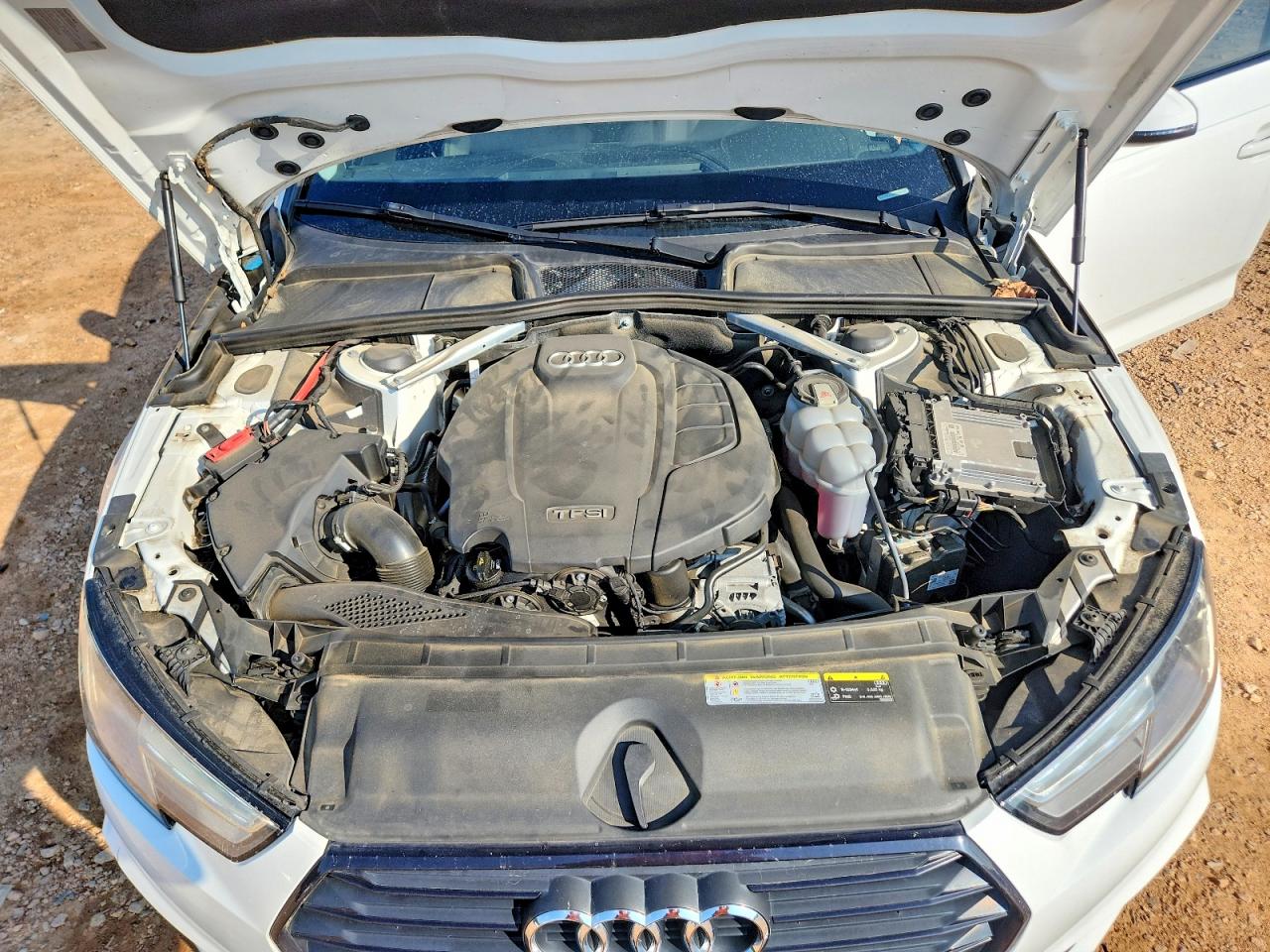2019 AUDI A4 Premium, Titanium
