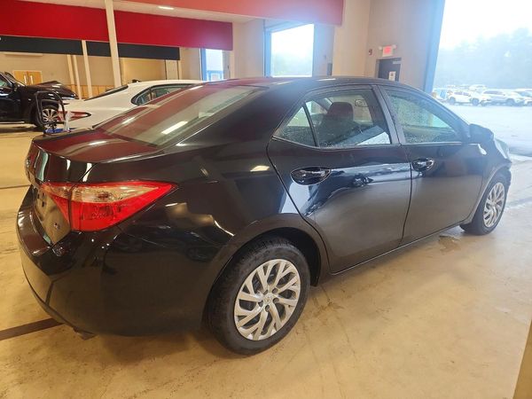 2019 TOYOTA COROLLA