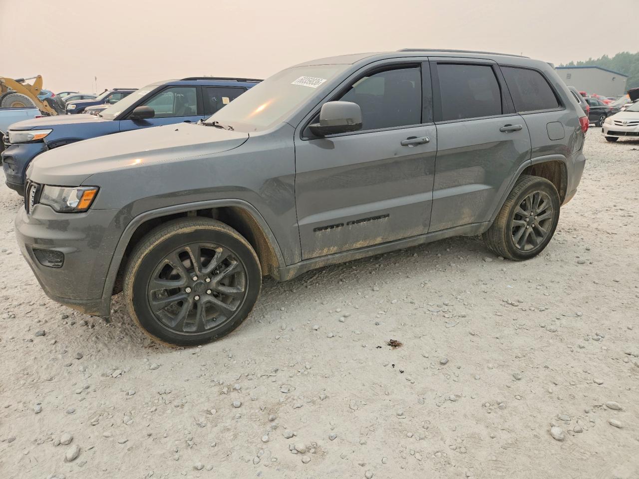 2020 JEEP GRAND CHEROKEE Laredo