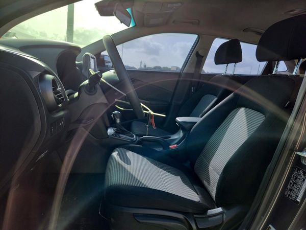 2019 HYUNDAI KONA SE