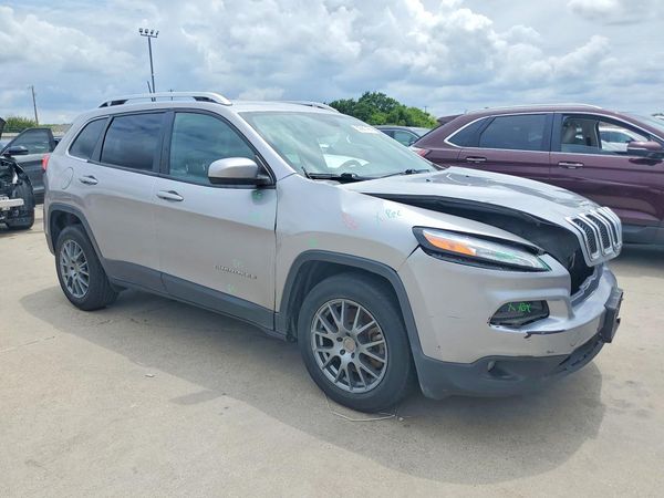 2018 JEEP CHEROKEE LATITUDE FWD