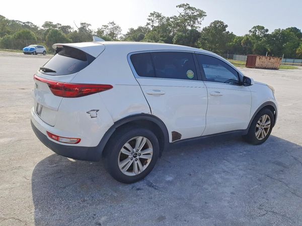 2017 KIA SPORTAGE LX