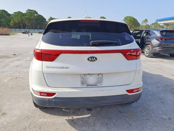 2017 KIA SPORTAGE LX