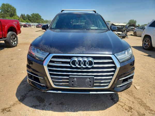 2017 AUDI Q7 quattro Prestige