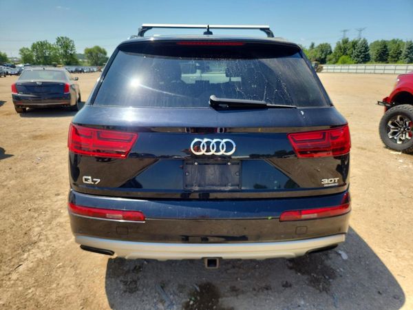 2017 AUDI Q7 quattro Prestige