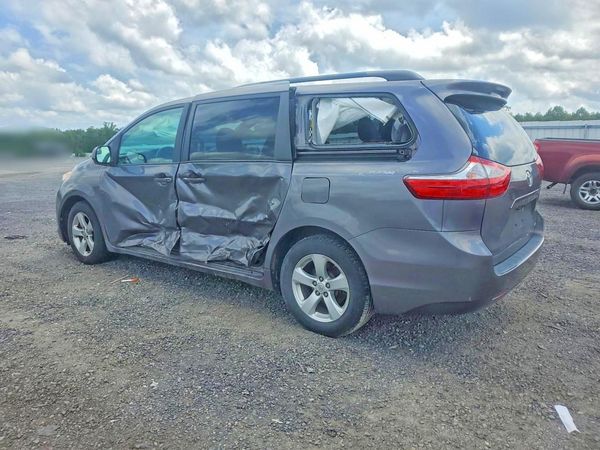 2017 TOYOTA SIENNA LE Mobility/LE