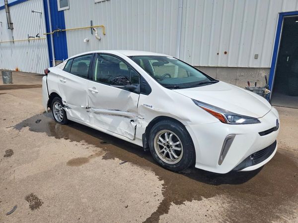 2019 TOYOTA PRIUS LE/XLE