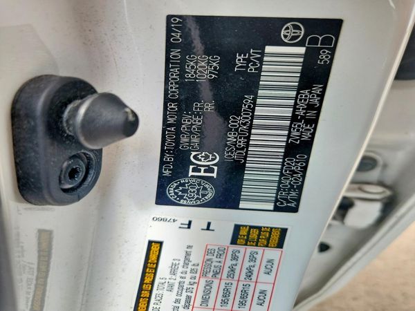 2019 TOYOTA PRIUS LE/XLE