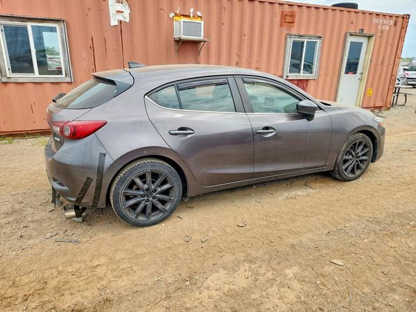 2018 MAZDA 3 Touring