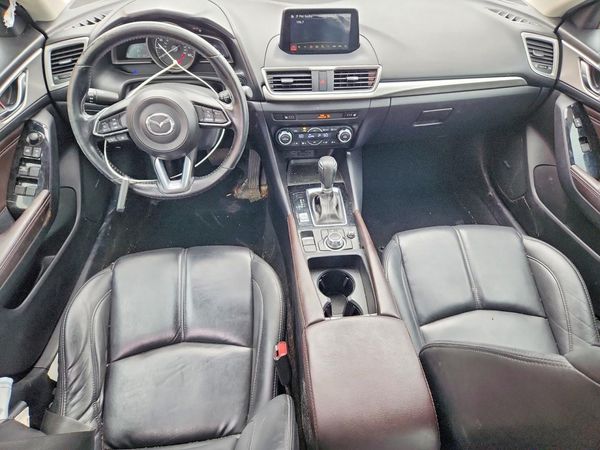 2018 MAZDA 3 Touring