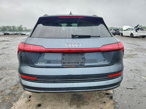 2022 AUDI E-TRON
