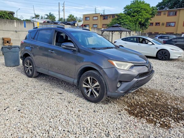 2018 TOYOTA RAV4 Adventure/XLE