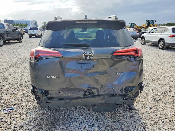 2018 TOYOTA RAV4 Adventure/XLE