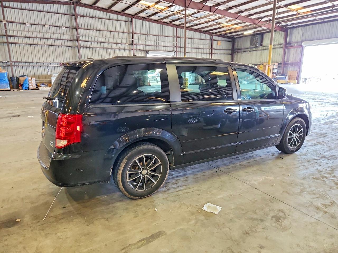 2017 DODGE GRAND CARAVAN GT