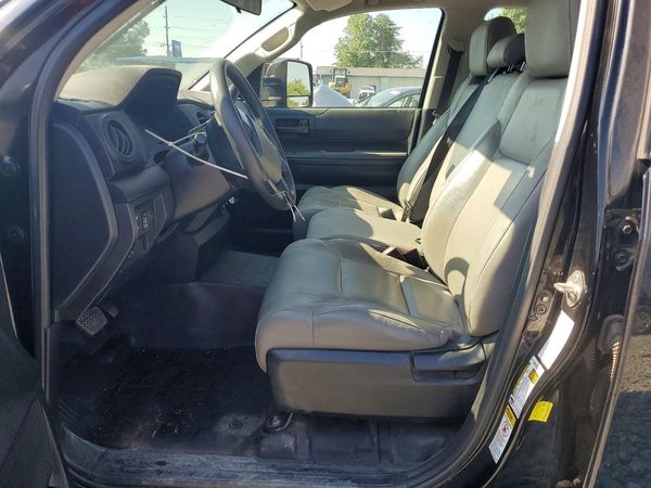 2017 TOYOTA TUNDRA SR/SR5