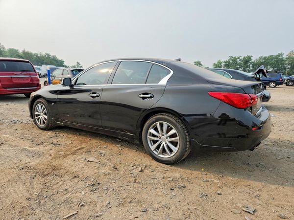2015 INFINITI Q50