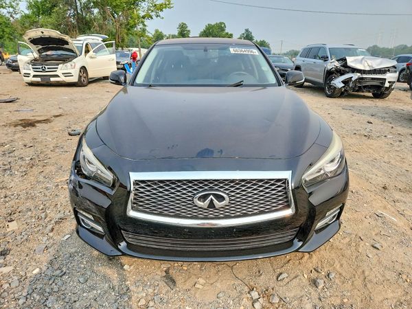 2015 INFINITI Q50