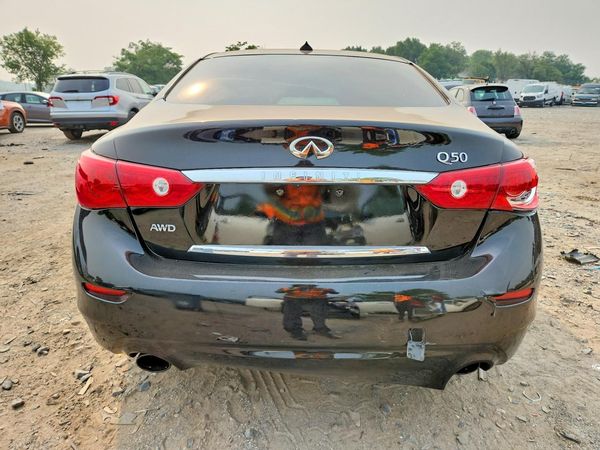 2015 INFINITI Q50