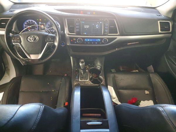 2017 TOYOTA HIGHLANDER
