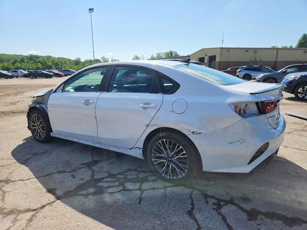2024 KIA FORTE GT Line