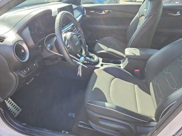 2024 KIA FORTE GT Line