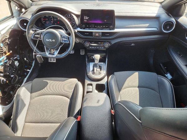 2024 KIA FORTE GT Line