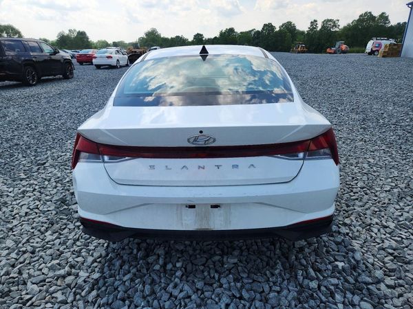 2023 HYUNDAI ELANTRA SEL w/Convenience Pkg
