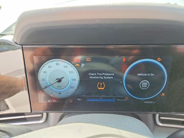 2023 HYUNDAI ELANTRA SEL w/Convenience Pkg