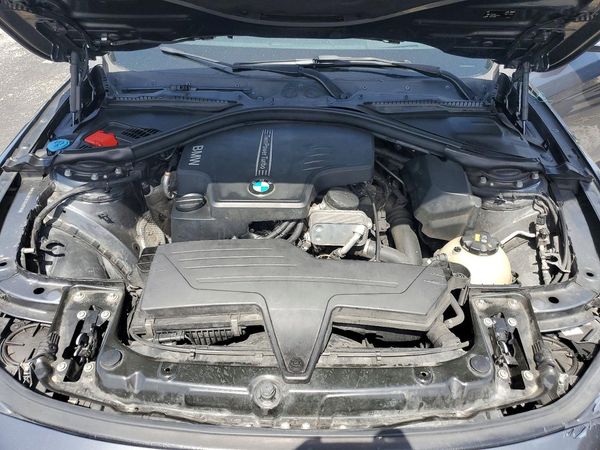 2016 BMW 4 SERIES GC — Engine bay
