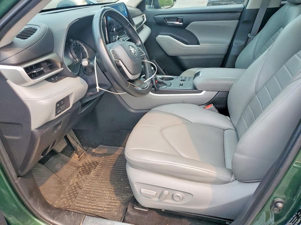 2023 TOYOTA HIGHLANDER