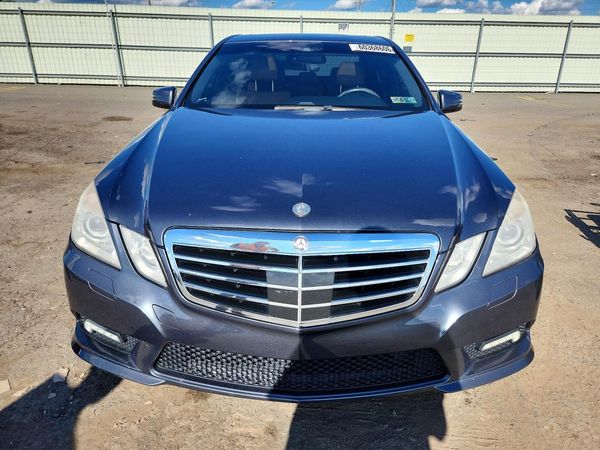 2010 MERCEDES-BENZ E E550