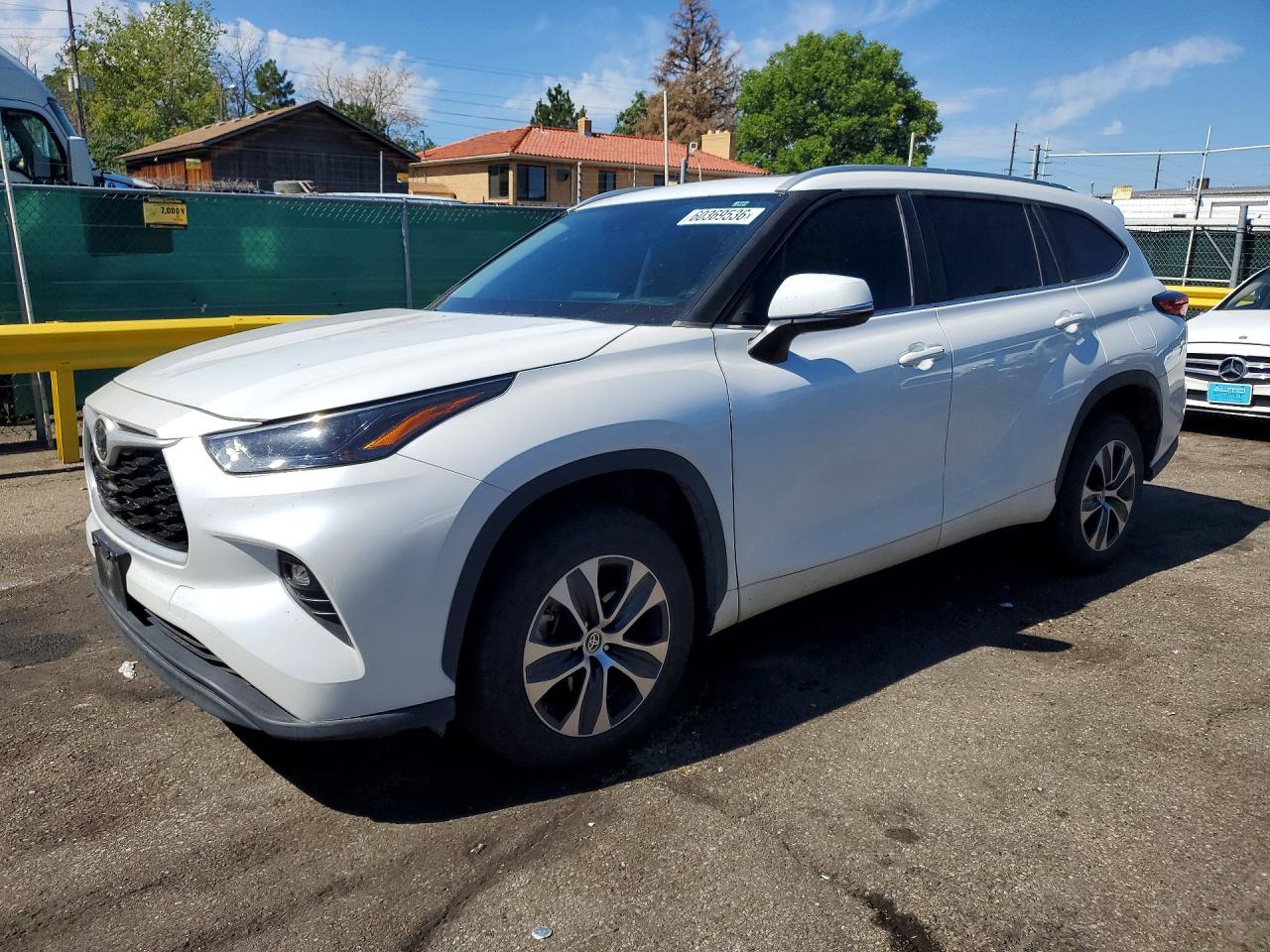 2023 TOYOTA HIGHLANDER