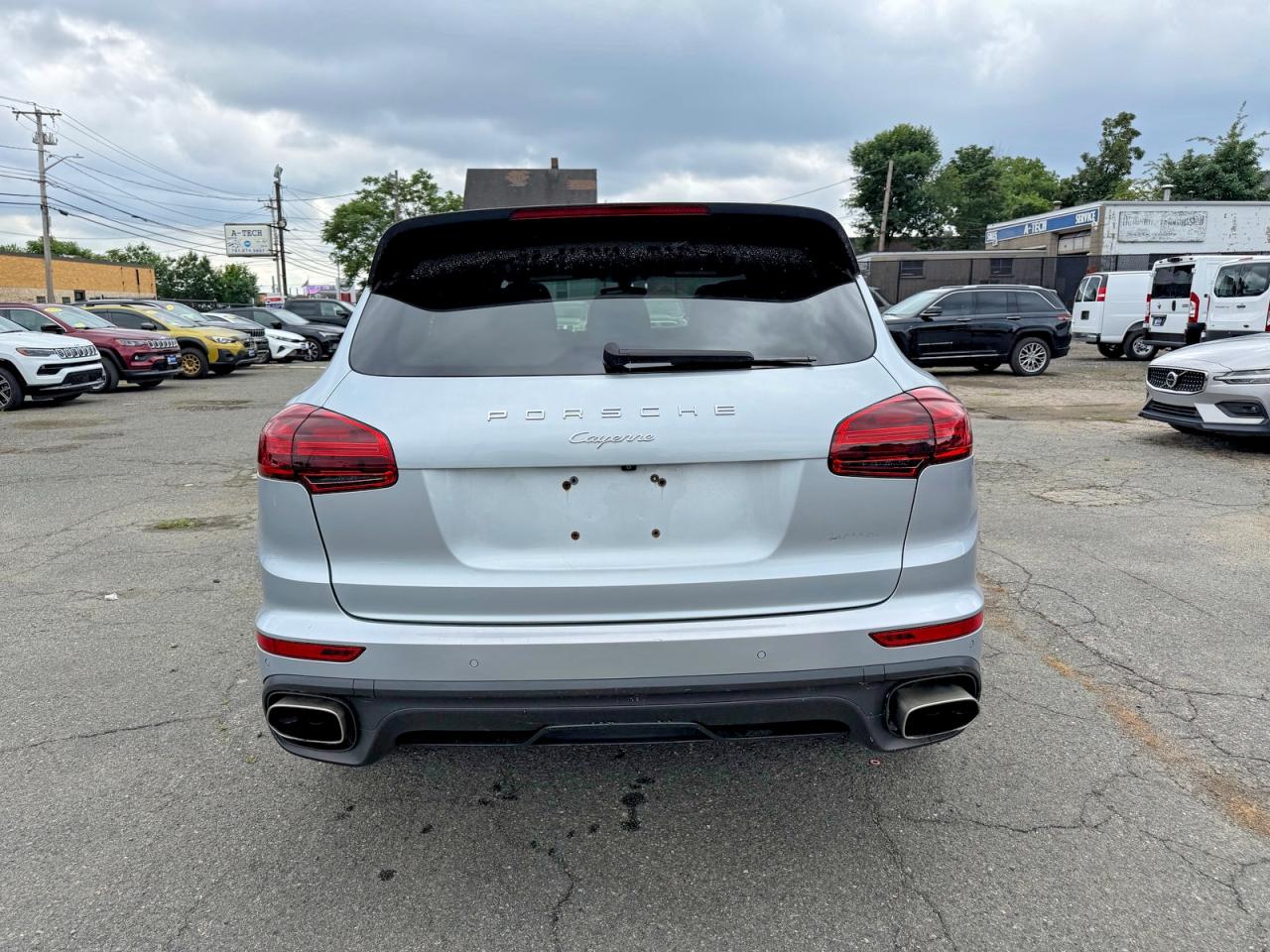 2016 PORSCHE CAYENNE