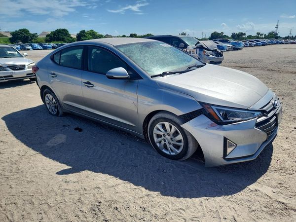 2020 HYUNDAI ELANTRA SE — Passenger 3/4