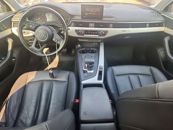 2017 AUDI A4 quattro Premium