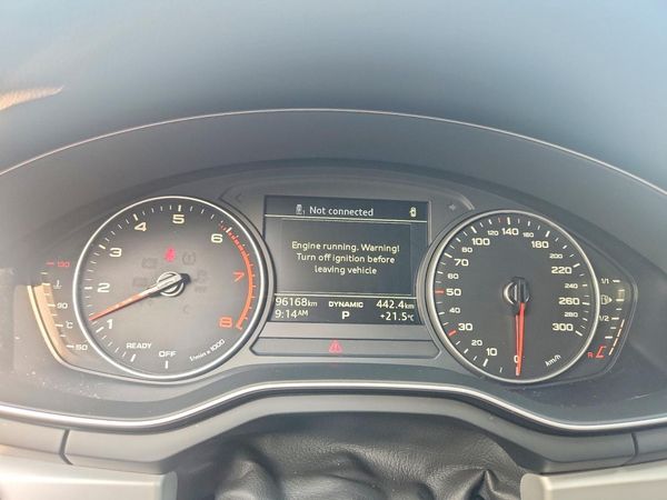 2017 AUDI A4 quattro Premium
