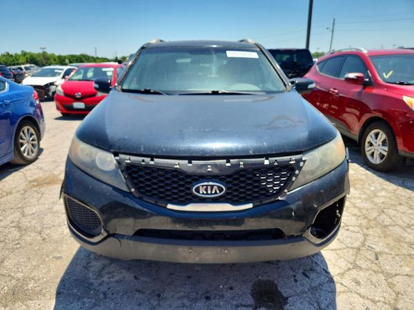 2013 KIA SORENTO Base / LX