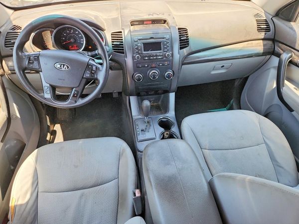 2013 KIA SORENTO Base / LX